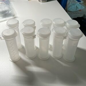 Set of 10 Snappies breastmilk storage containers, 2oz capacity each